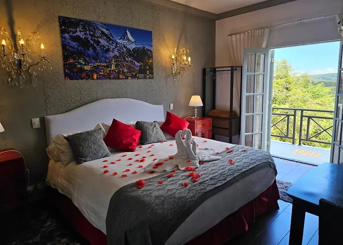 Villa Montserrat